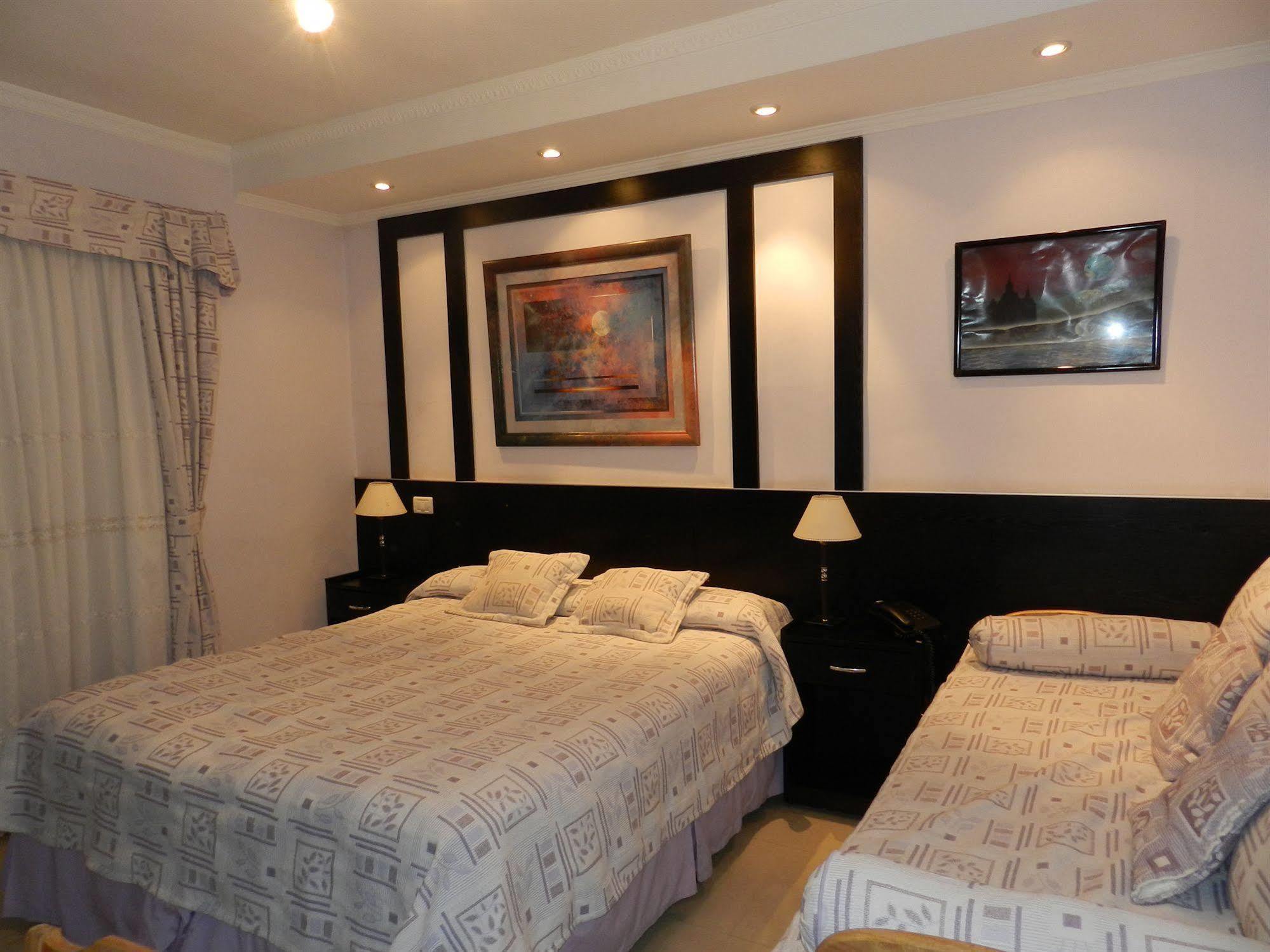 Hotel A&B Internacional Buenos Aires Extérieur photo